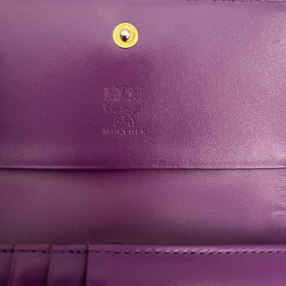 MCM Munchen purple trifold wallet EUC HOST PICK - Picture 9 of 13